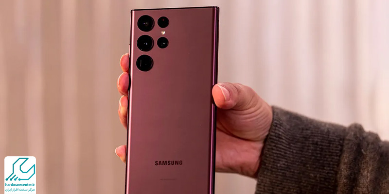 لکه های سفید روی صفحه گوشی